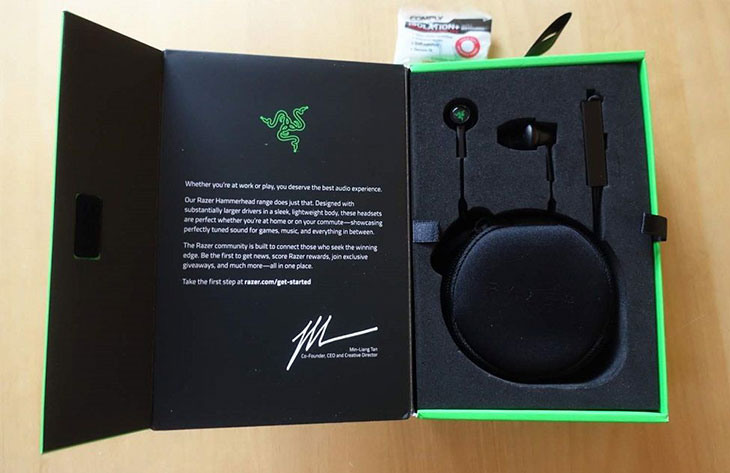 Распаковка наушников Razer Hammerhead USB-C ANC